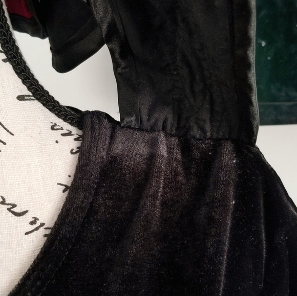 Northern Traditions 90s Folklore Holidays Red And Black Velvet Maxi Dress Medium - Picture 5 of 10